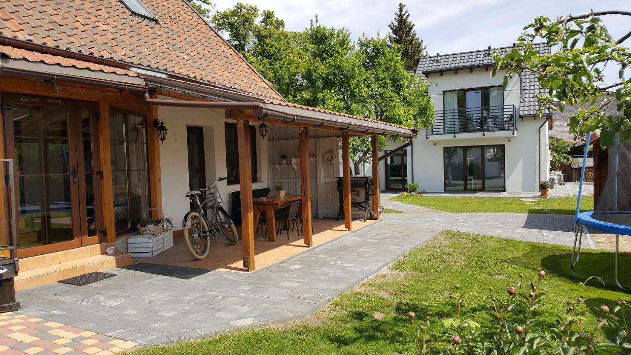 Hupkas Apartementy I Pokoje Янтар Экстерьер фото